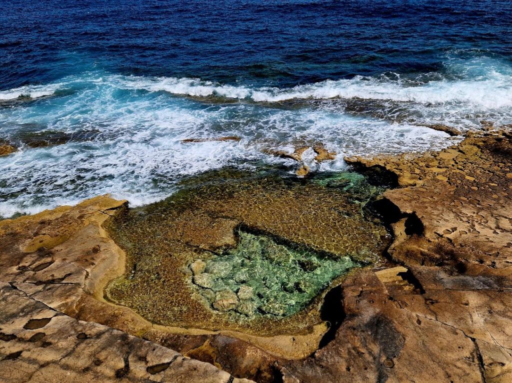 Blick auf das glasklare Meer